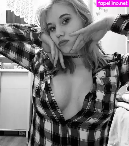 Aleksandra Ostrowska OnlyFans Thumbnail #xZ3mV1IHNK