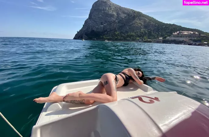 Aleksandra Petrova OnlyFans Thumbnail #JSTlOap9Fb
