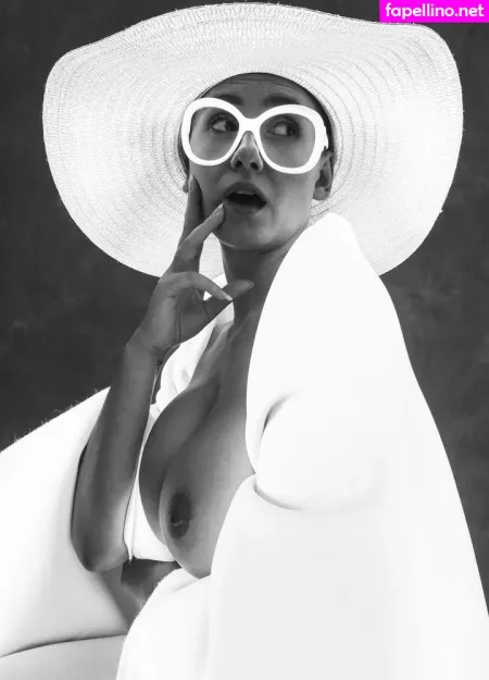 Aleksandraka OnlyFans Thumbnail #0U7RFMasOE