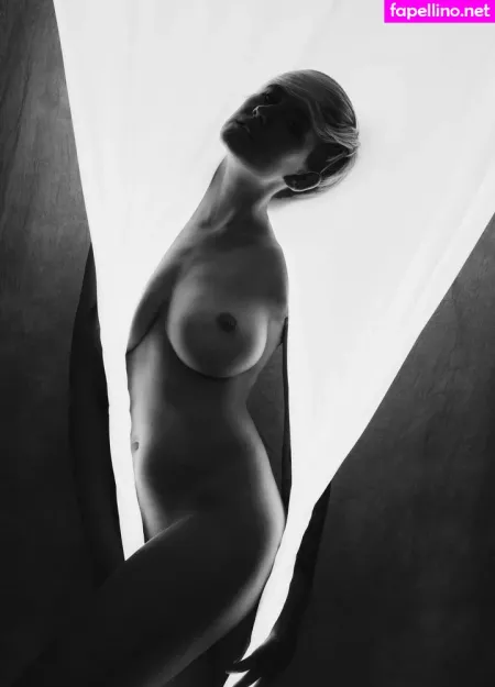 Aleksandraka OnlyFans Thumbnail #OSpolvB9jm