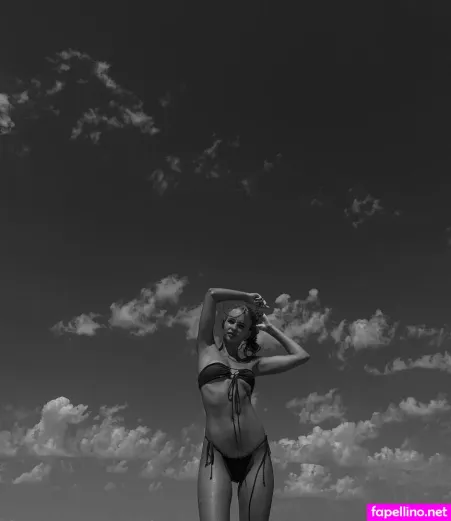 Alena Borovaya OnlyFans Thumbnail #b2FnBX7PAV