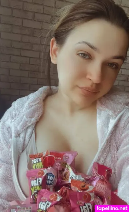 Alena Love OnlyFans Thumbnail #42XJluXOyQ