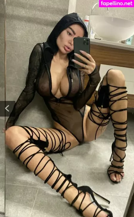 Alena Omovich OnlyFans Thumbnail #1uDCLgfeBH