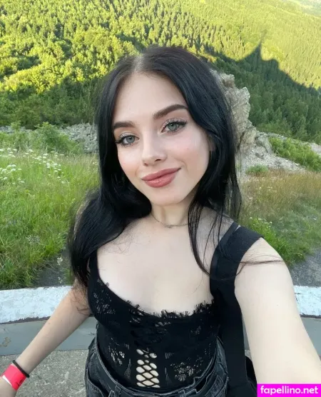 Alena Swiitie Main Profile Photo