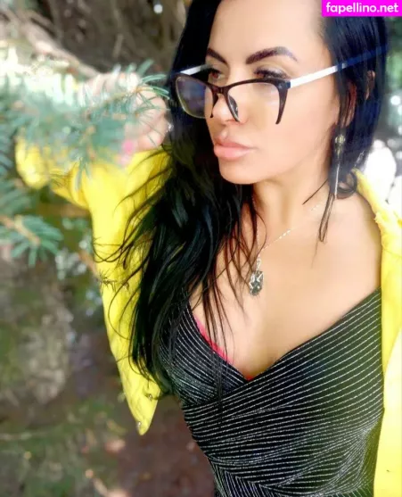 Alenanikitina OnlyFans Thumbnail #XbKNfVE1me