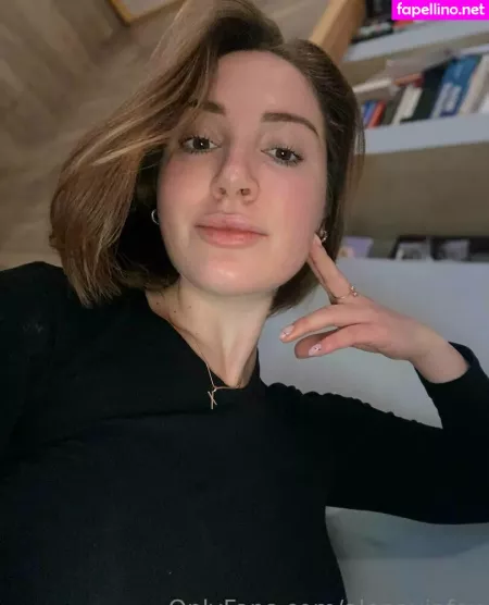 Alenavipfox OnlyFans Thumbnail #LeKlF1PVY8