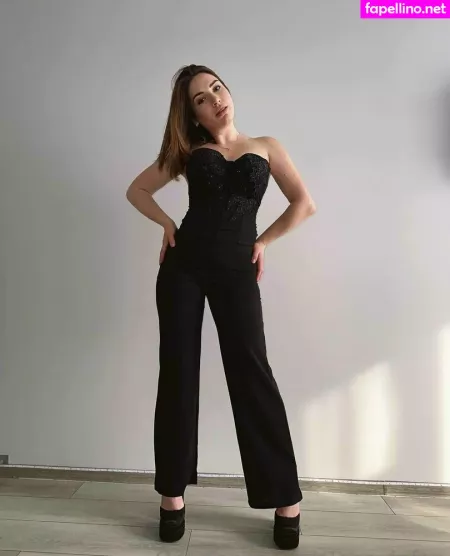 Alenavipfox OnlyFans Thumbnail #W3sqt93qp7
