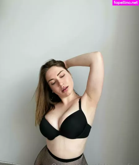 Alenavipfox OnlyFans Thumbnail #a9itGByYw6