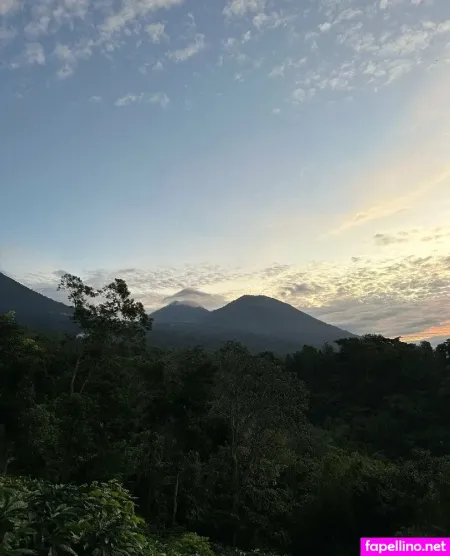 Alesanaa OnlyFans Thumbnail #AyovMe7fId