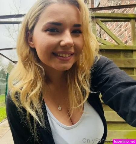Alessa Divine OnlyFans Thumbnail #K7ONIdzUcF