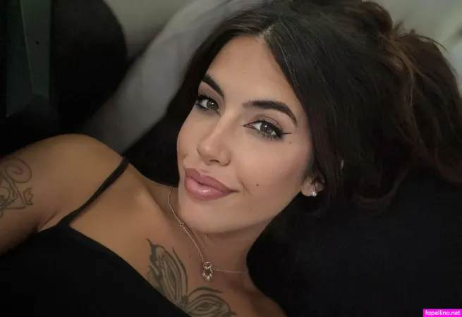 Alessandra 10 OnlyFans Thumbnail #uBOl5rVPUJ