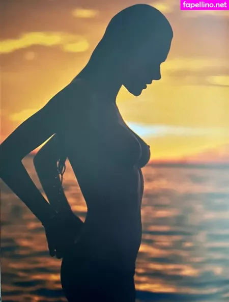 Alessandra Ambrosio OnlyFans Thumbnail #bqUkXrCHBD