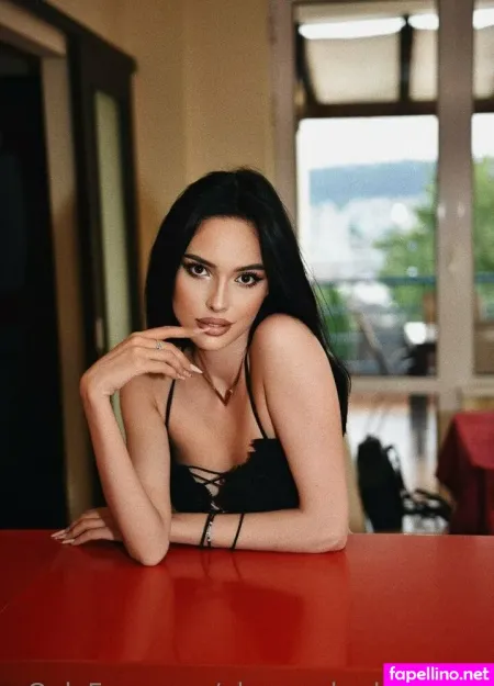 Alessandra Bambina OnlyFans Thumbnail #Kyn1IoXBy5