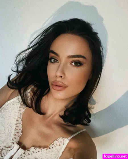 Alessandra Bambina Main Profile Photo