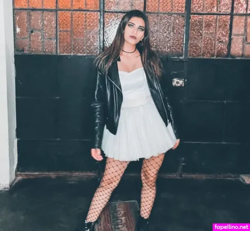 Alessandra Lamas Cardenas OnlyFans Thumbnail #Dac85hUyAu