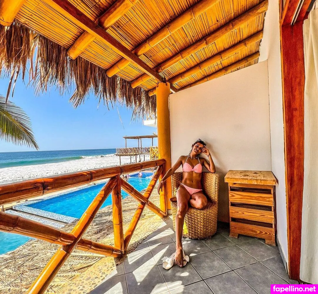 alesalamas Nude Leaked OnlyFans Photo #LewkiyiWay