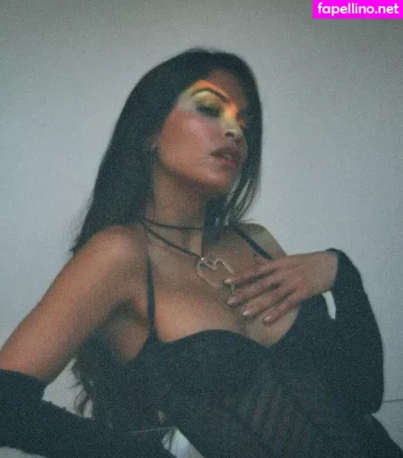 Alessandra Sironi 1 OnlyFans Thumbnail #2ShsWcCgcR
