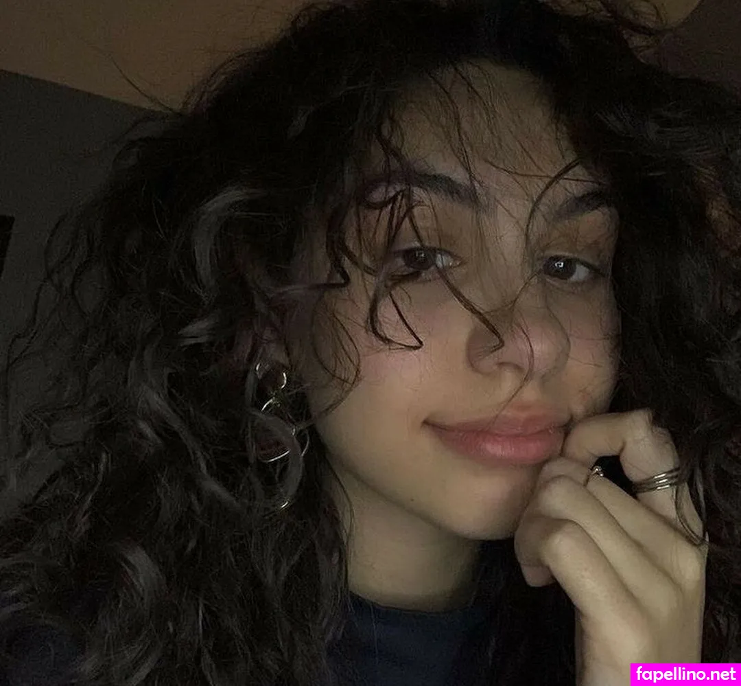 697145310, alessiacara, alessiasmusic Nude Leaked OnlyFans Photo #2Q8a62dPzr