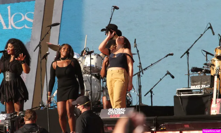 Alessia Cara OnlyFans Thumbnail #CA78CRcOFJ