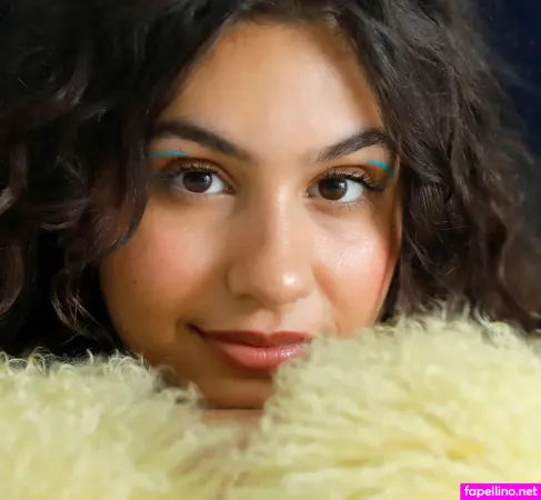 Alessia Cara OnlyFans Thumbnail #NbyW78hq7w