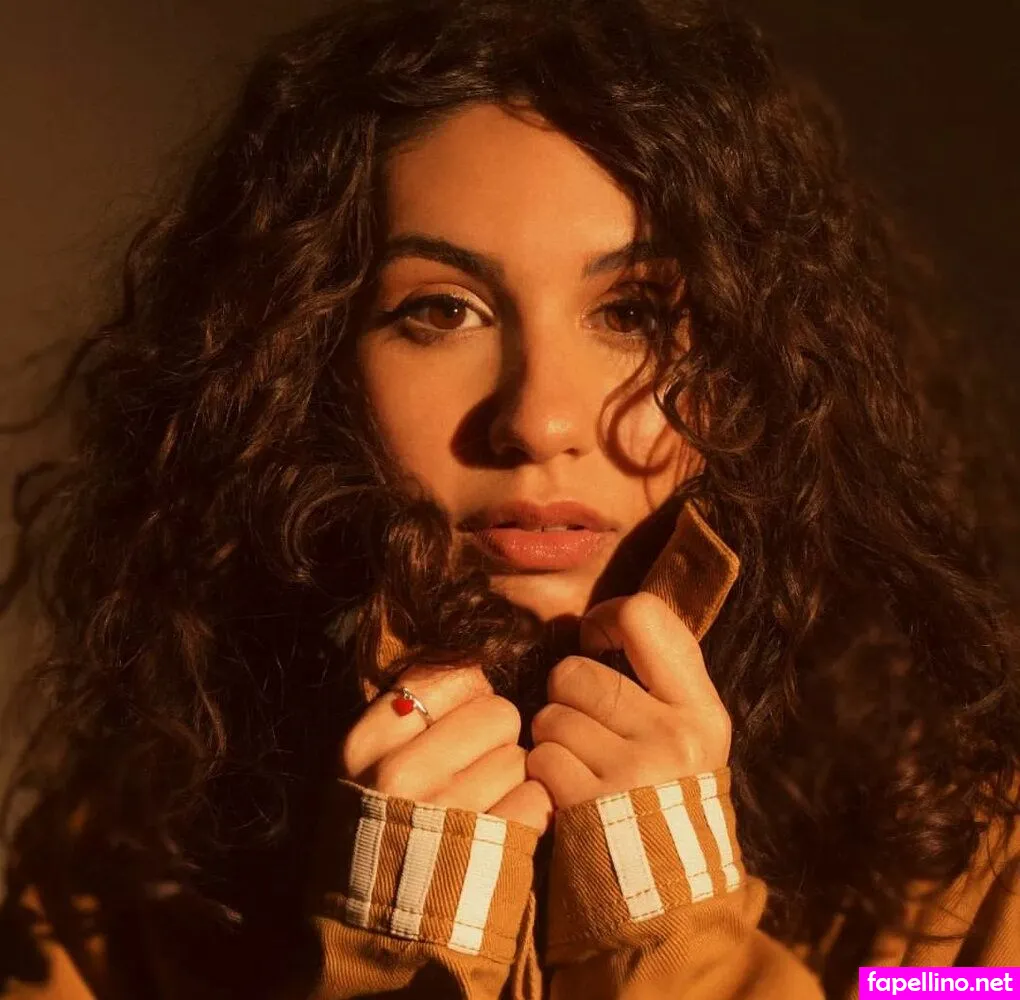 697145310, alessiacara, alessiasmusic Nude Leaked OnlyFans Photo #QqKA7U1IRA
