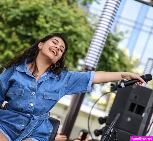 Alessia Cara OnlyFans Thumbnail #XzbLH1YiHu
