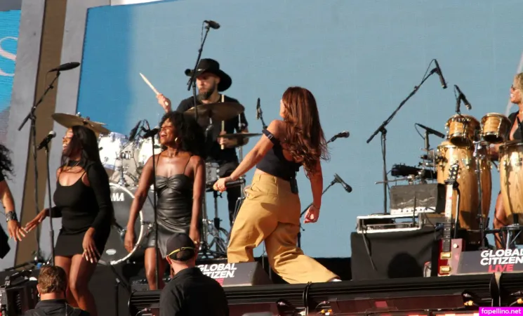 Alessia Cara OnlyFans Thumbnail #kPCrFO22Cv