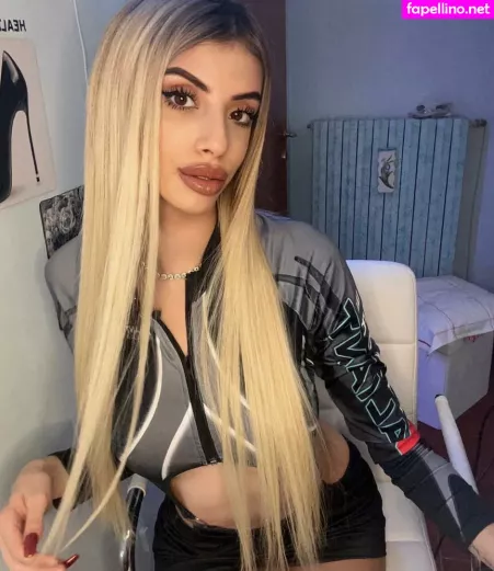 Alessia OnlyFans Thumbnail #Vh5hQgKyAg