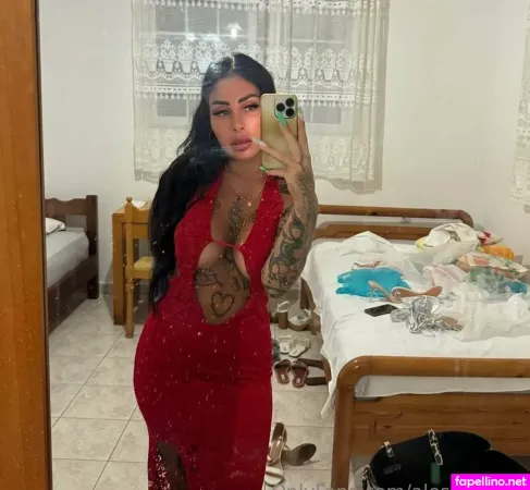 Alessiaellee OnlyFans Thumbnail #Qf1WjVS0sk