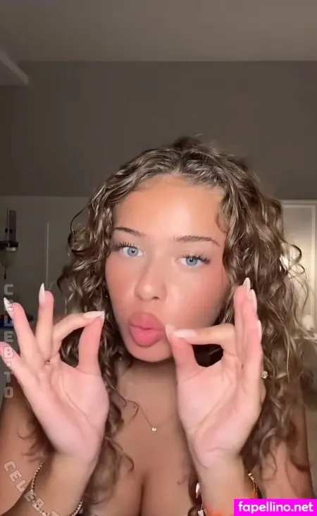 Alessiasxr OnlyFans Thumbnail #YaSLRA79de