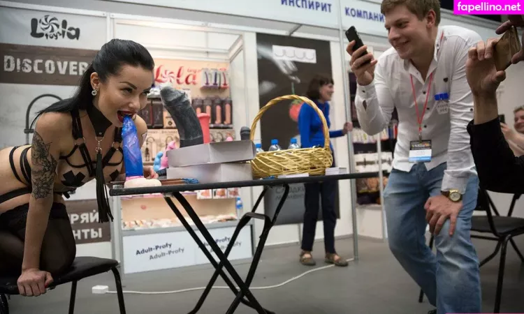 Alesya Vidnova Pena OnlyFans Thumbnail #2bHdjYj9c0