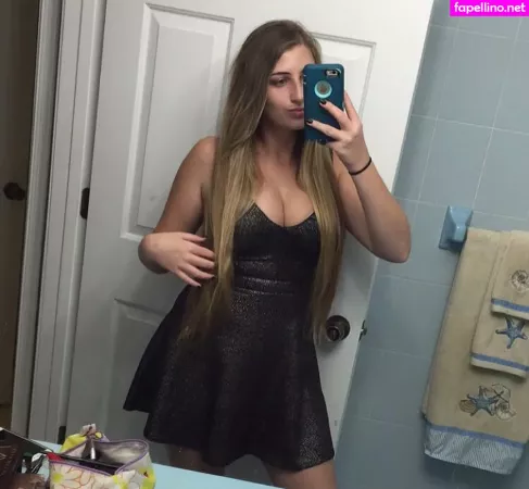 Alex B OnlyFans Thumbnail #4MPM4iIfVf