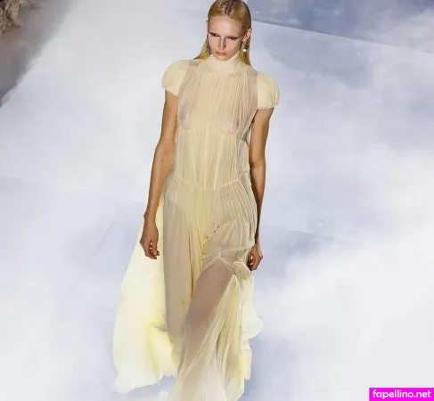 Alex Consani OnlyFans Thumbnail #4siLmxFnKk