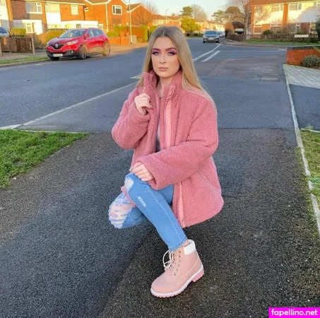 Alex Estelle OnlyFans Thumbnail #QcC5b5M5I5