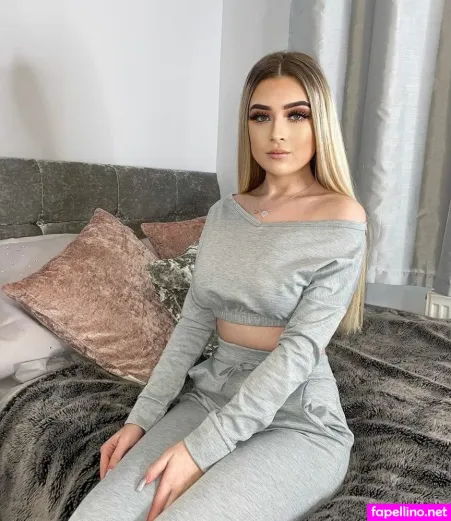 Alex Estelle OnlyFans Thumbnail #YEu4uxURm1