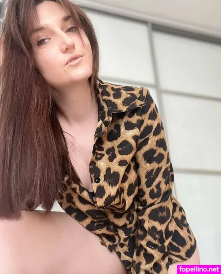 Alex Feet Goddess OnlyFans Thumbnail #qYGFiIgRWd