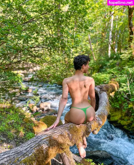 Alex Fox OnlyFans Thumbnail #t57xe4eSJO