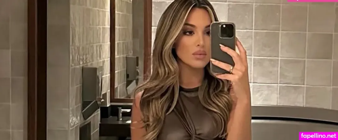 Alex Hall OnlyFans Thumbnail #2tuseCukwJ