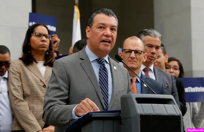 Alex Padilla OnlyFans Thumbnail #57OKgcrPmT