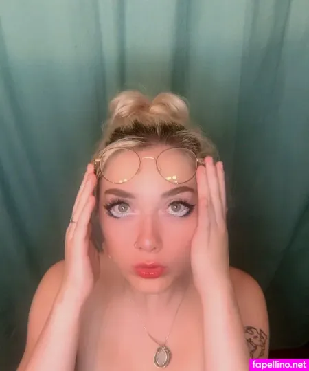 Alex Pen15 OnlyFans Thumbnail #UP3vTyBNYS