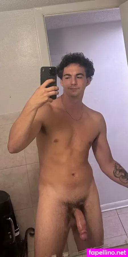 Alex3legs 1 OnlyFans Thumbnail #rRwVOTqTVC