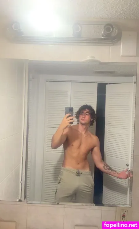 Alex3legs 1 OnlyFans Thumbnail #xp5xOE2WmW