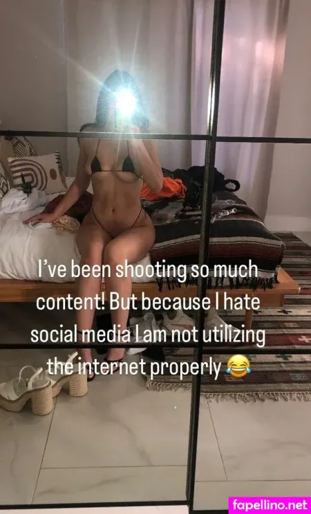 Alexa Chains OnlyFans Thumbnail #RH3txsLBMt