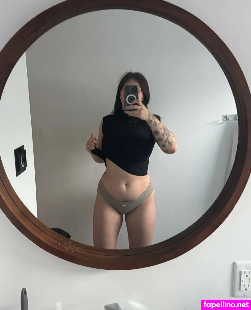alexa_dream01, mrsalexalemieux Nude Leaked OnlyFans Photo #eeKMn9V3yh
