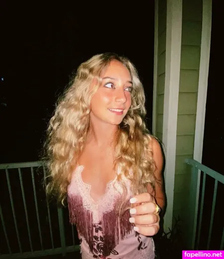 Alexa Goldberg OnlyFans Thumbnail #Ms1tH1IMmu