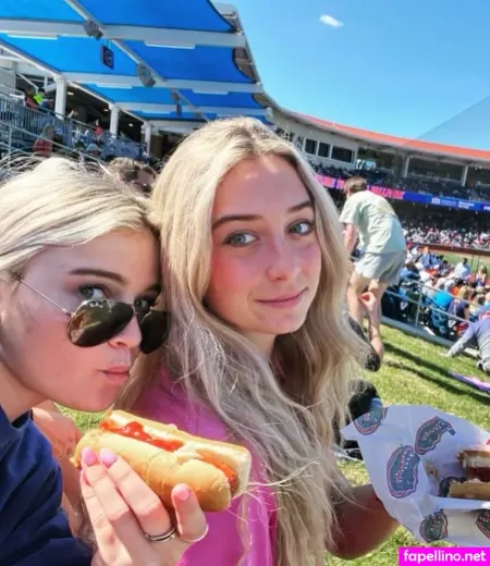 Alexa Goldberg OnlyFans Thumbnail #U48uIJRSwD