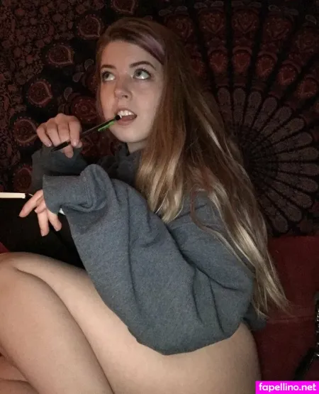 Alexa Kiss OnlyFans Thumbnail #cOrZQkN96g
