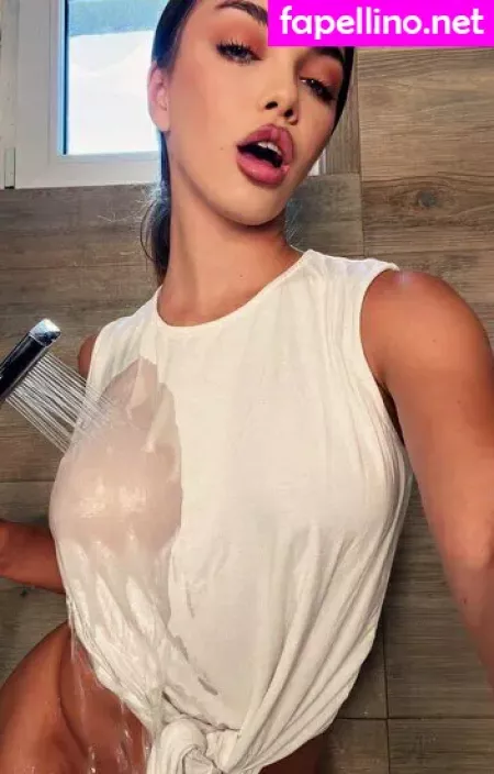 Alexa Kiss1 OnlyFans Thumbnail #FiUATKmcjF