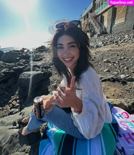 Alexa Mansour OnlyFans Thumbnail #6rv2ZgwoZ9