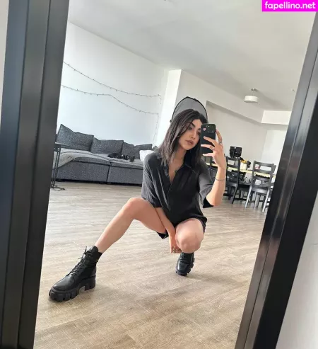 Alexa Mansour OnlyFans Thumbnail #pVQcWZtTaT